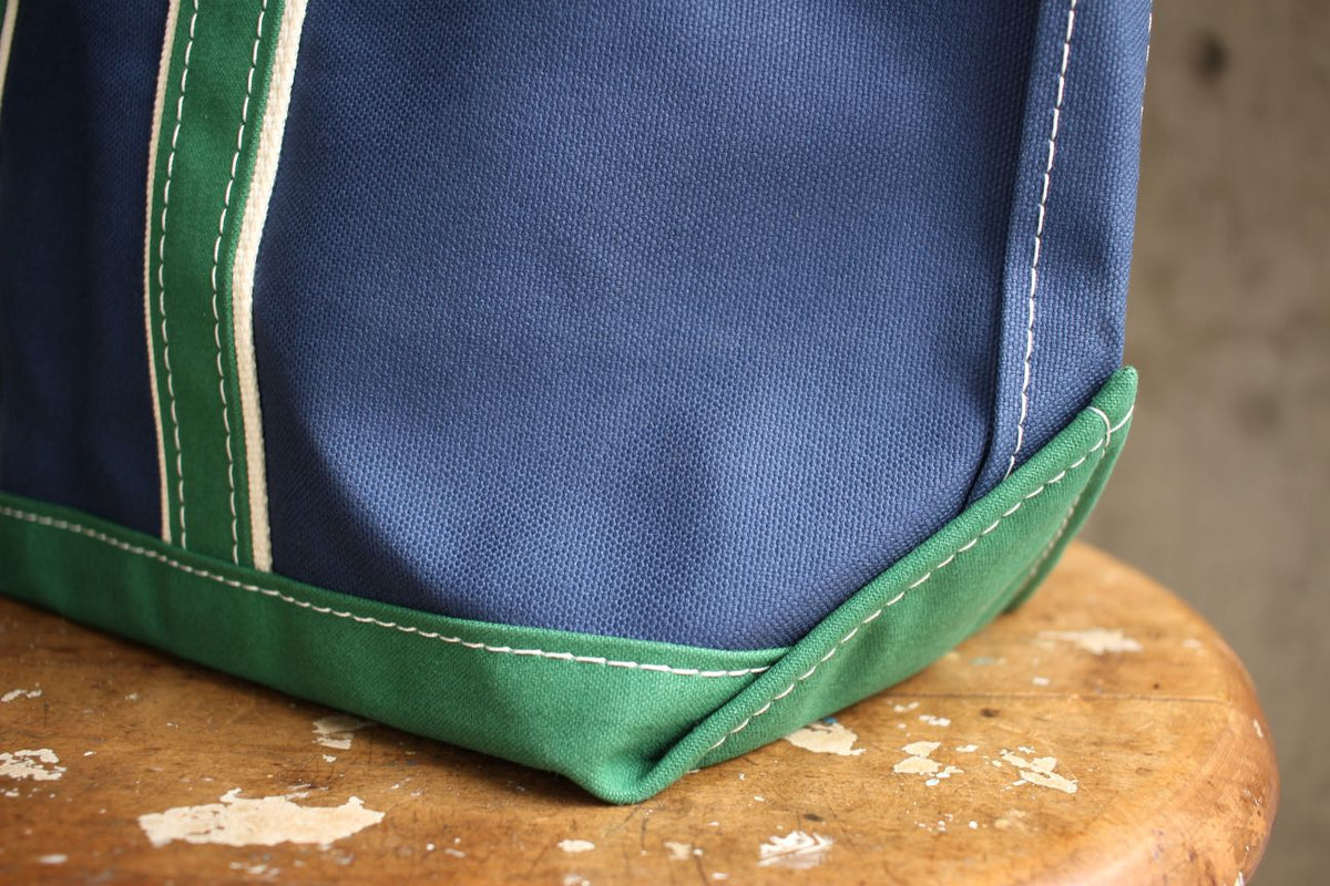 WORKERS / Deluxe Tote Bag (Navy Body x Green Handle) – McFly