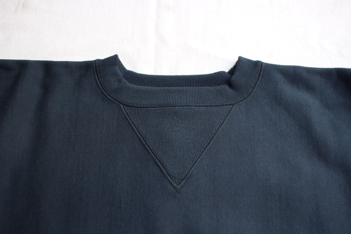 WORKERS / Mae-V, Trico Tag Sweat (Fade Black) – McFly Online Store