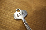 BO'S GLAD RAGS / Stg.Silver KEY & LOOP "Gunter Hotel,1936" (A18-07,SILVER)
