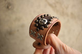 BO'S GLAD RAGS / Early 1940s Nashville Style Inlaid Cowhide Studs Bangle "New York Central R.R." (A19-03SV,NATURAL COWHIDE / SILVER)