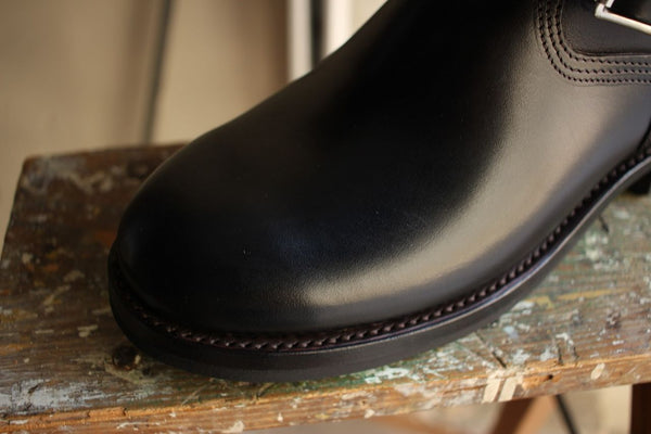 Makers / HORSE ENGINEER 